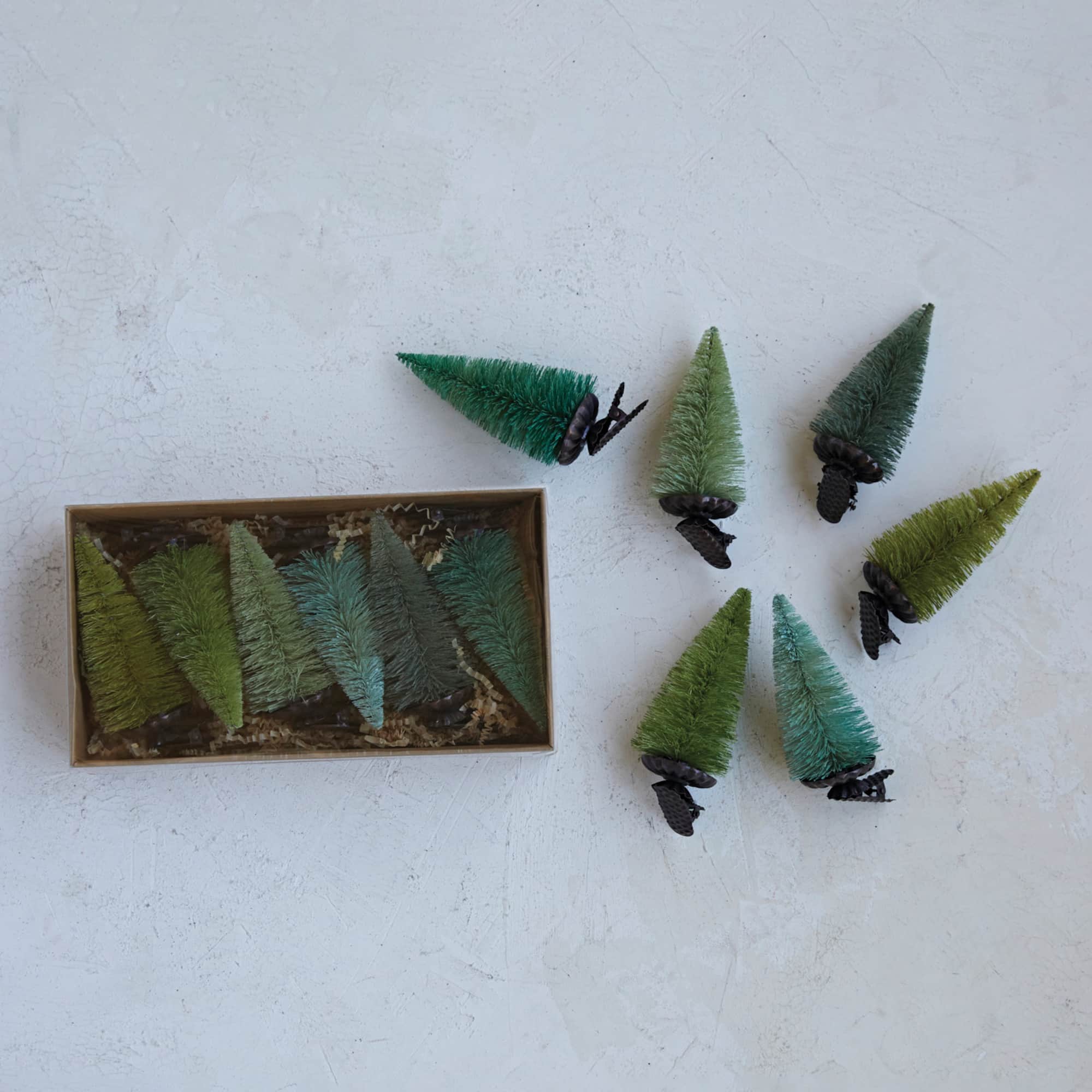 Hello Honey® Green Sisal Bottle Brush Tree Clip-on Ornaments Boxed Set